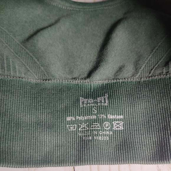 2 fall color sports bra size small in orange and green - Picture 7 of 7
